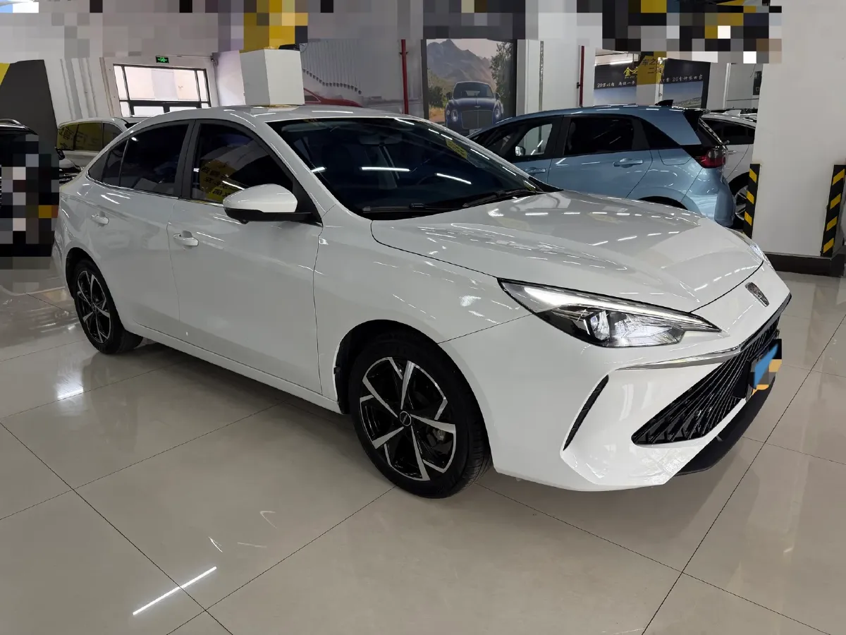 2023 Roewe i5 1.5L 129HP L4 CVT,autocango,china used car exporter,china ev exporter,chinese used car exporter,chinese used ev exporter