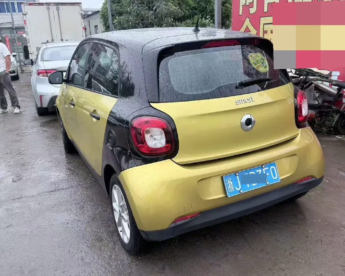 2016 Smart smart forfour 1.0L 71HP L3 6DCT,autocango,china used car exporter,china ev exporter,chinese used car exporter,chinese used ev exporter