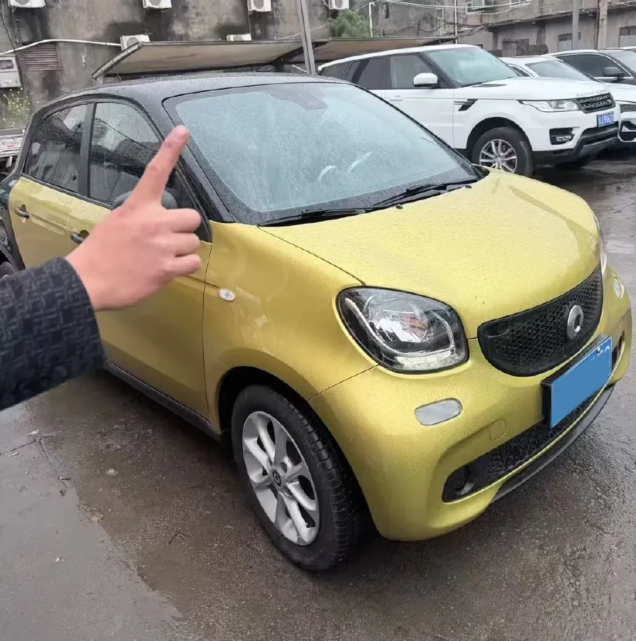 2016 Smart smart forfour 1.0L 71HP L3 6DCT,autocango,china used car exporter,china ev exporter,chinese used car exporter,chinese used ev exporter