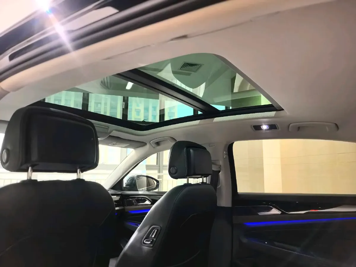 2021 Volkswagen Passat 2.0T 186HP L4 7DCT,autocango,china used car exporter,china ev exporter,chinese used car exporter,chinese used ev exporter