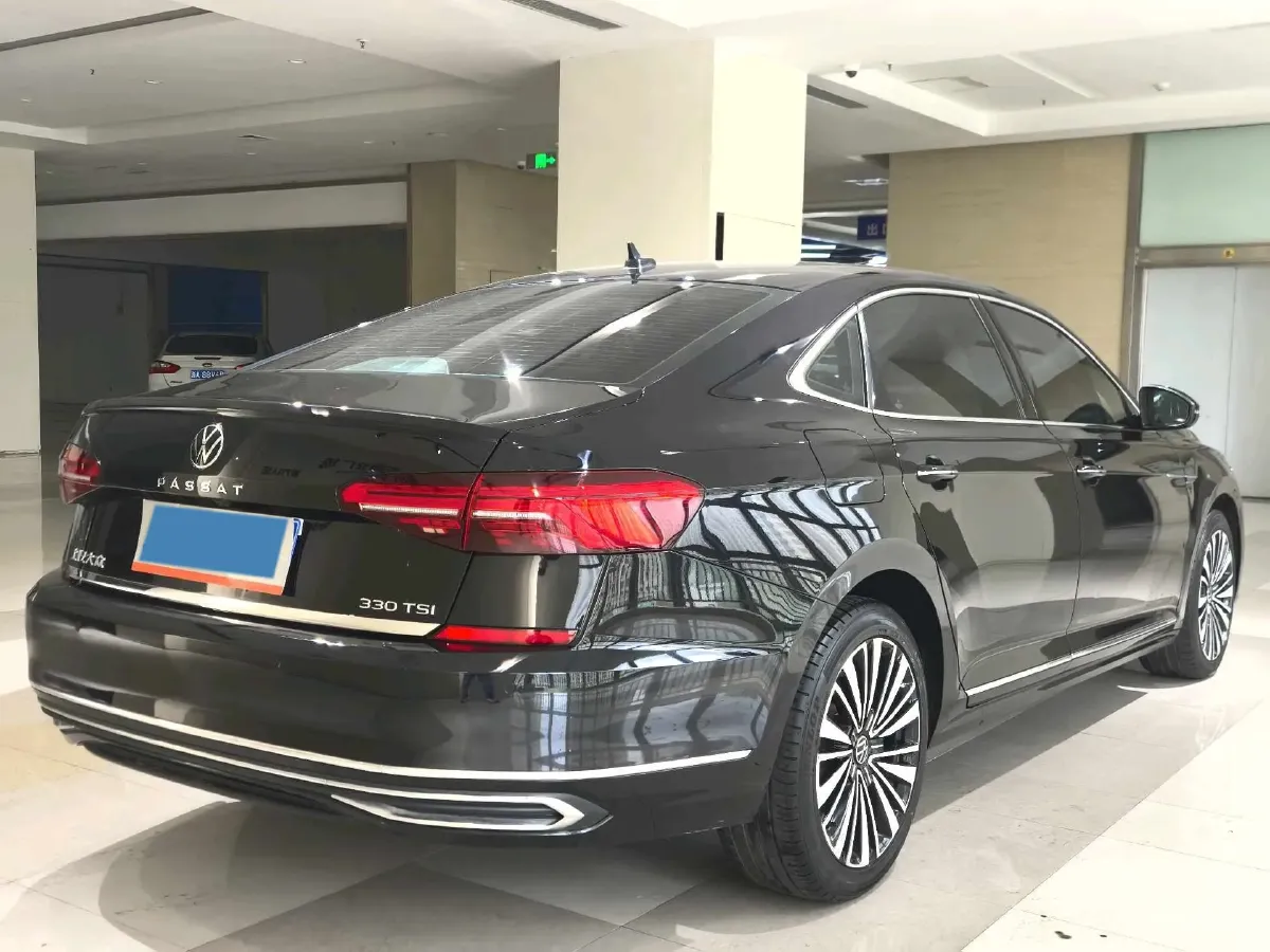 2021 Volkswagen Passat 2.0T 186HP L4 7DCT,autocango,china used car exporter,china ev exporter,chinese used car exporter,chinese used ev exporter