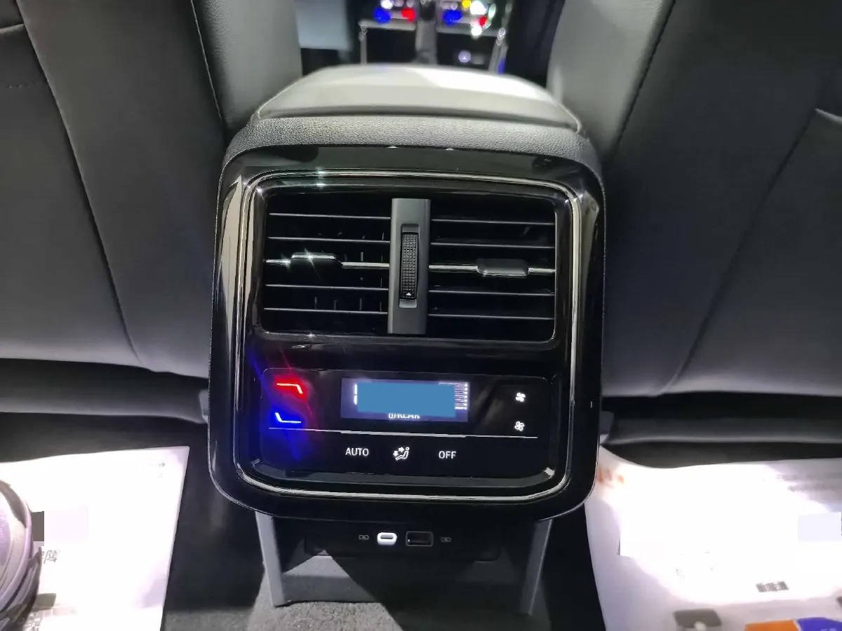 2021 Volkswagen Passat 2.0T 186HP L4 7DCT,autocango,china used car exporter,china ev exporter,chinese used car exporter,chinese used ev exporter