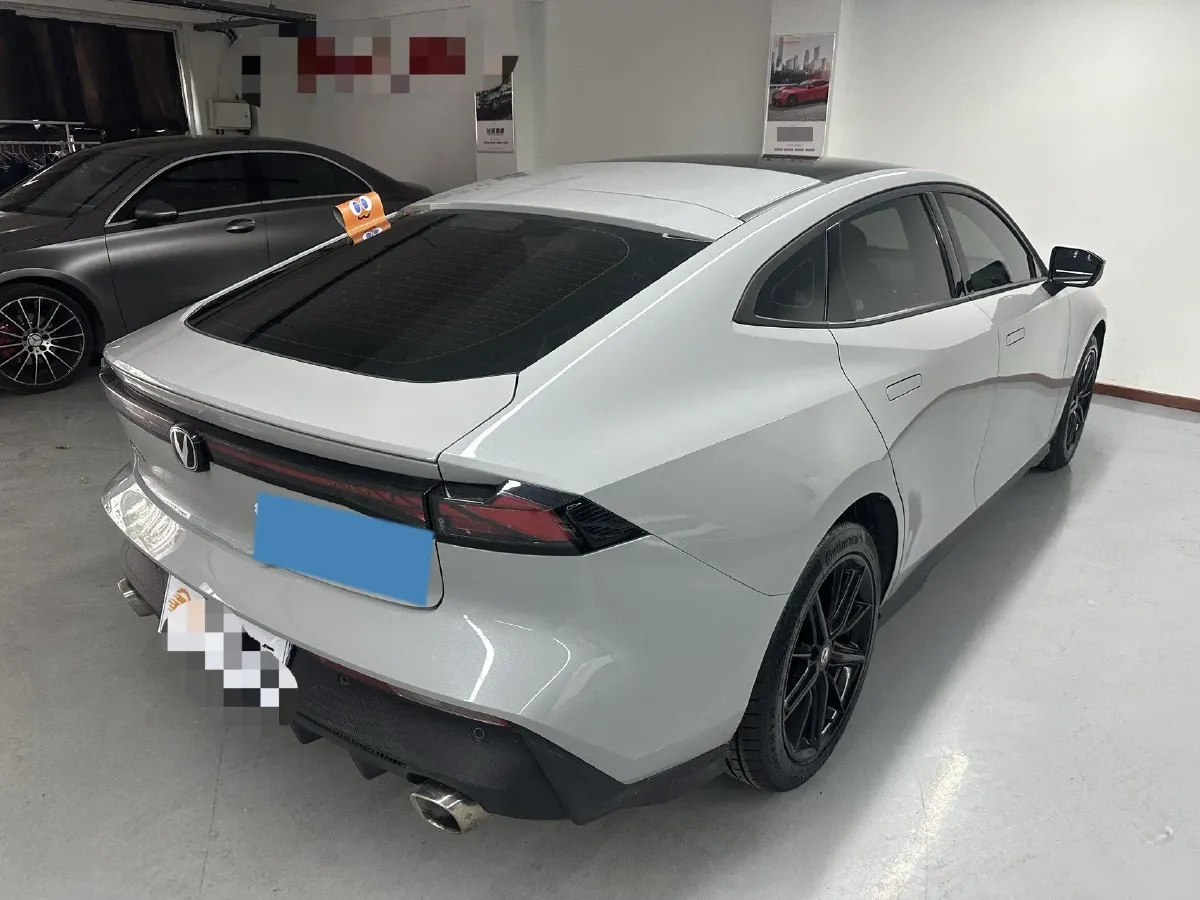 2022 ChangAn UNI-V 1.5T 188HP L4 7DCT,autocango,china used car exporter,china ev exporter,chinese used car exporter,chinese used ev exporter