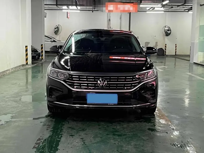2023 Volkswagen Passat 2.0T 186HP L4 7DCT,autocango,china used car exporter,china ev exporter,chinese used car exporter,chinese used ev exporter