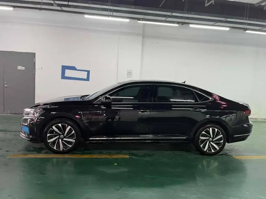 2023 Volkswagen Passat 2.0T 186HP L4 7DCT,autocango,china used car exporter,china ev exporter,chinese used car exporter,chinese used ev exporter