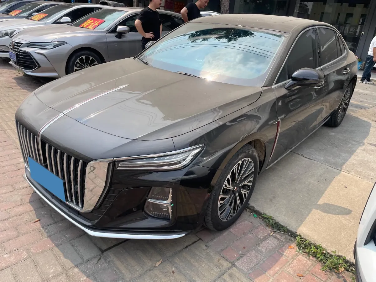 2023 HongQi H5 2.0T 224HP L4 8AT,autocango,china used car exporter,china ev exporter,chinese used car exporter,chinese used ev exporter
