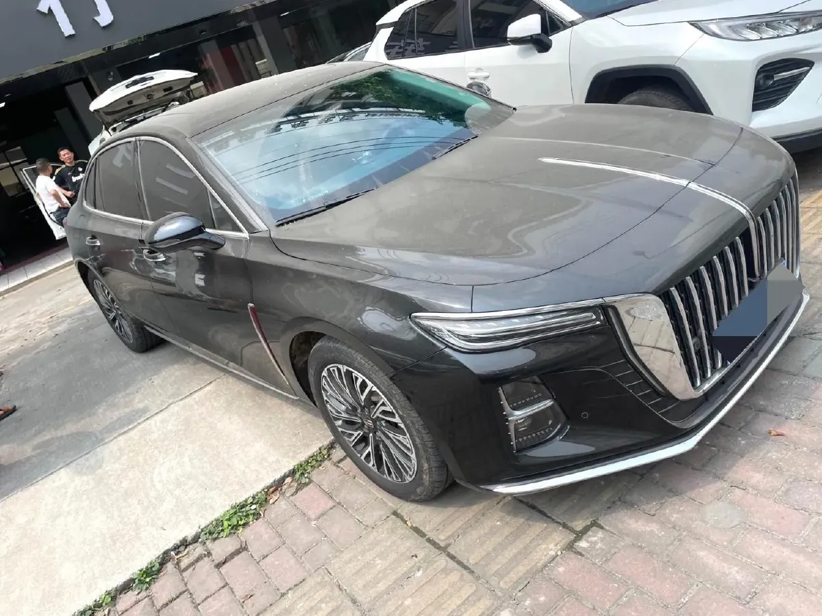2023 HongQi H5 2.0T 224HP L4 8AT,autocango,china used car exporter,china ev exporter,chinese used car exporter,chinese used ev exporter