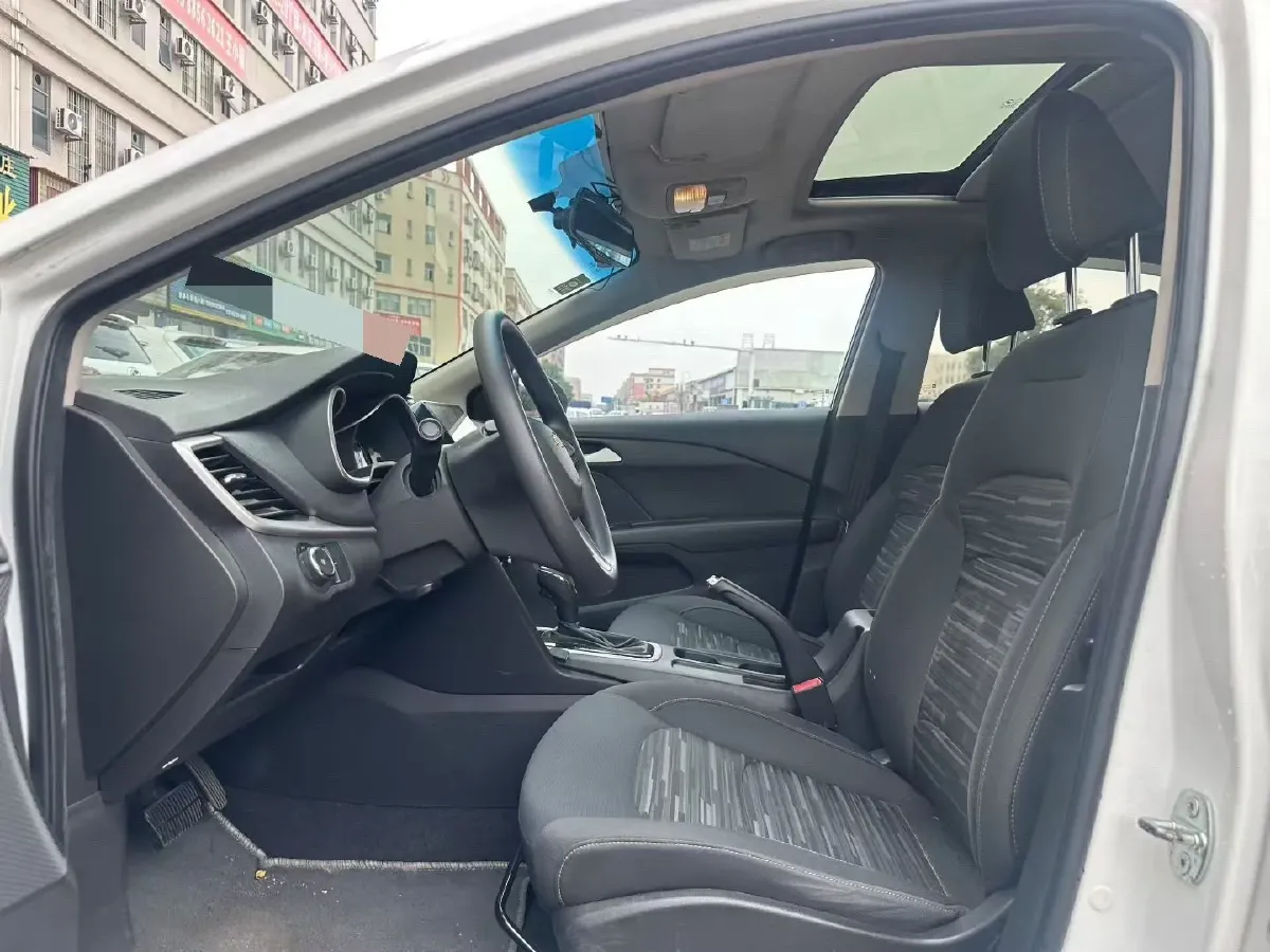 2019 Chevrolet Cavalier 1.5L 113HP L4 6AT,autocango,china used car exporter,china ev exporter,chinese used car exporter,chinese used ev exporter