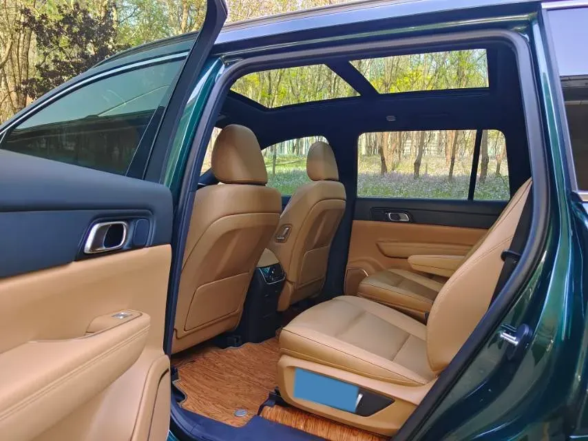 2021 Li ONE Range Extended 131HP REEV 40.5KWH,autocango,china used car exporter,china ev exporter,chinese used car exporter,chinese used ev exporter