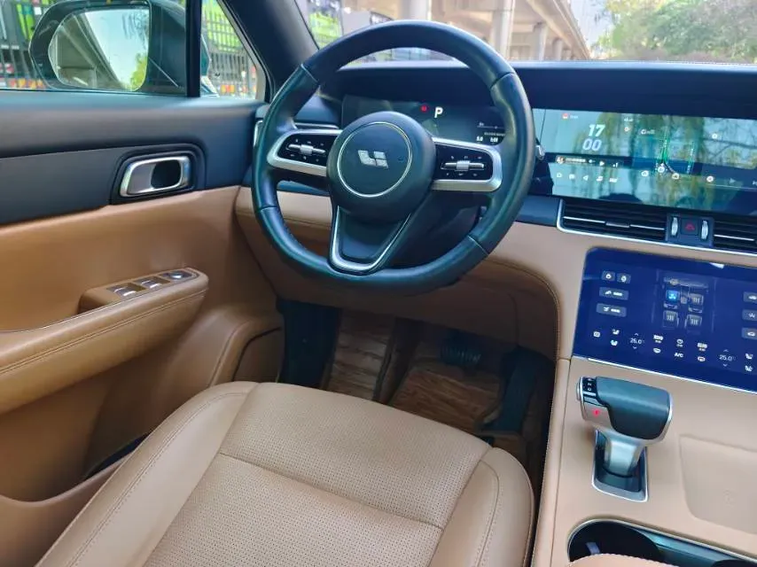 2021 Li ONE Range Extended 131HP REEV 40.5KWH,autocango,china used car exporter,china ev exporter,chinese used car exporter,chinese used ev exporter