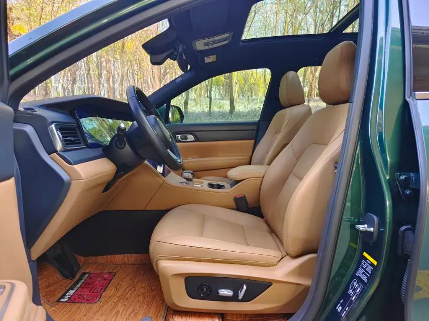 2021 Li ONE Range Extended 131HP REEV 40.5KWH,autocango,china used car exporter,china ev exporter,chinese used car exporter,chinese used ev exporter