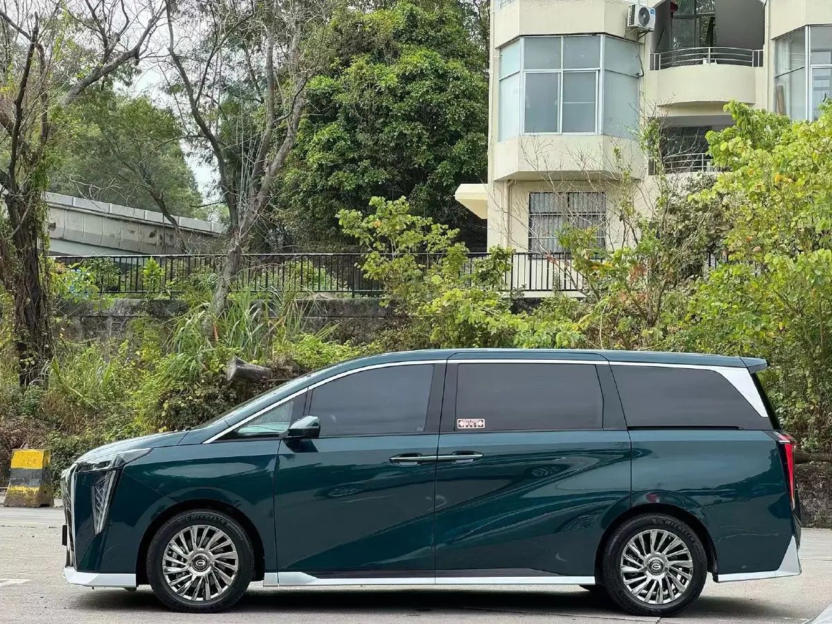 2023 GAC Trumpchi M8 2.0T 252HP L4 8AT,autocango,china used car exporter,china ev exporter,chinese used car exporter,chinese used ev exporter