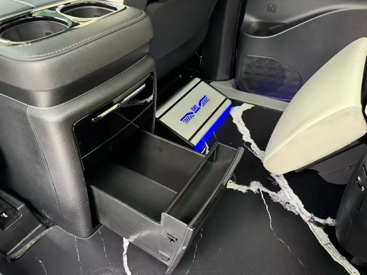 2023 GAC Trumpchi M8 2.0T 252HP L4 8AT,autocango,china used car exporter,china ev exporter,chinese used car exporter,chinese used ev exporter