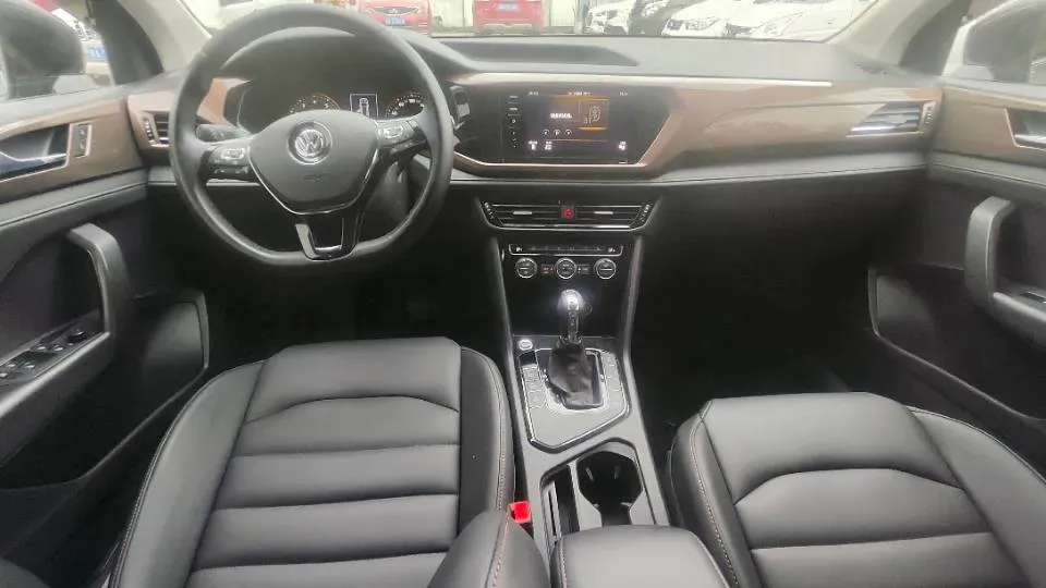 2021 Volkswagen Tharu 1.4T 150HP L4 7DCT,autocango,china used car exporter,china ev exporter,chinese used car exporter,chinese used ev exporter