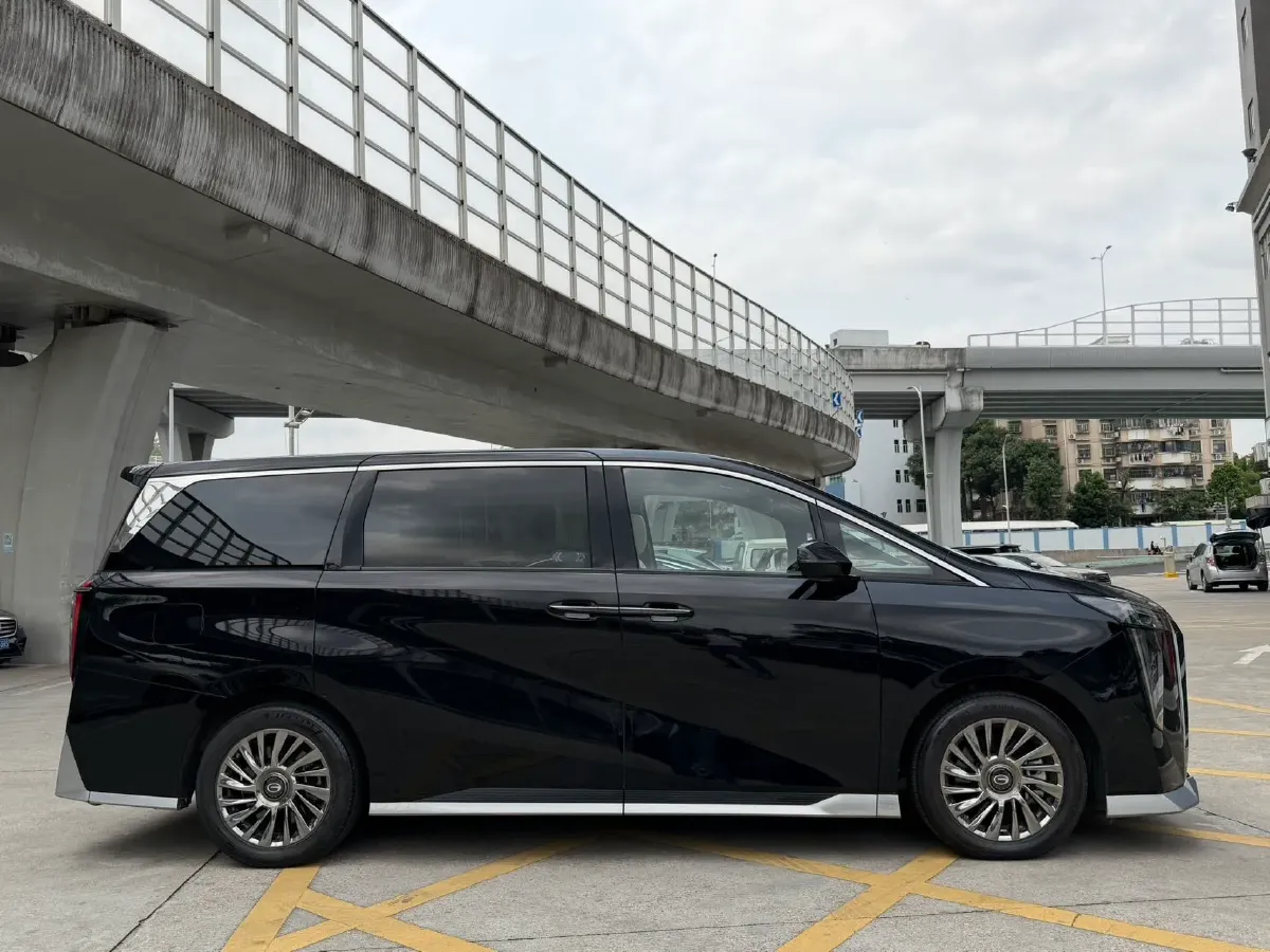 2023 GAC Trumpchi M8 2.0T 252HP L4 8AT,autocango,china used car exporter,china ev exporter,chinese used car exporter,chinese used ev exporter