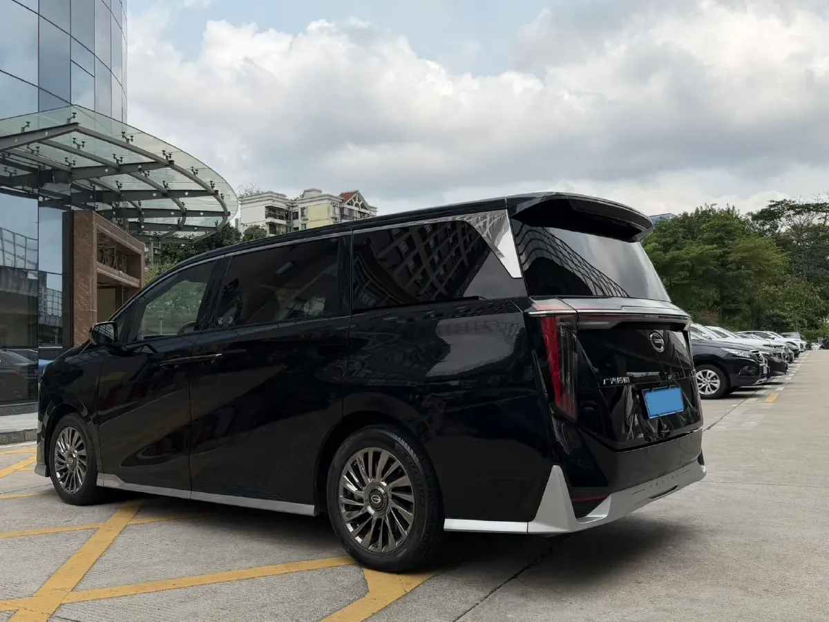 2023 GAC Trumpchi M8 2.0T 252HP L4 8AT,autocango,china used car exporter,china ev exporter,chinese used car exporter,chinese used ev exporter