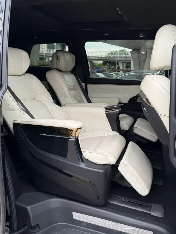 2023 GAC Trumpchi M8 2.0T 252HP L4 8AT,autocango,china used car exporter,china ev exporter,chinese used car exporter,chinese used ev exporter