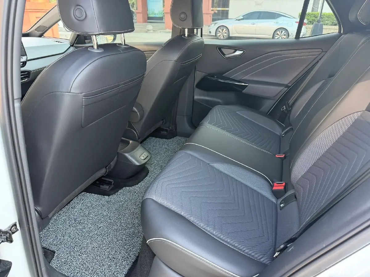 2024 Volkswagen ID.3 BEV 52.8KWH,autocango,china used car exporter,china ev exporter,chinese used car exporter,chinese used ev exporter