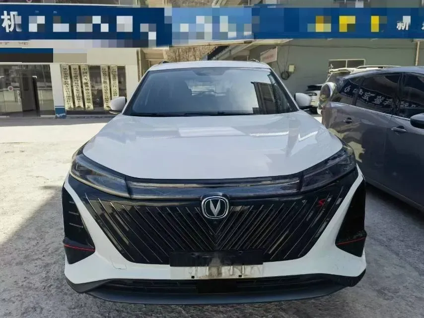 2022 ChangAn CS75 Plus 2.0T 233HP L4 8AT,autocango,china used car exporter,china ev exporter,chinese used car exporter,chinese used ev exporter