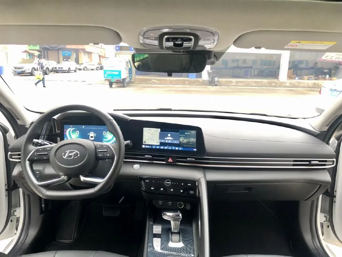 2021 Hyundai Elantra 1.5L 115HP L4 CVT,autocango,china used car exporter,china ev exporter,chinese used car exporter,chinese used ev exporter