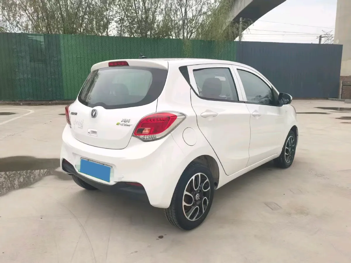 2022 ChangAn BenBen E-Star BEV 32.2KWH,autocango,china used car exporter,china ev exporter,chinese used car exporter,chinese used ev exporter