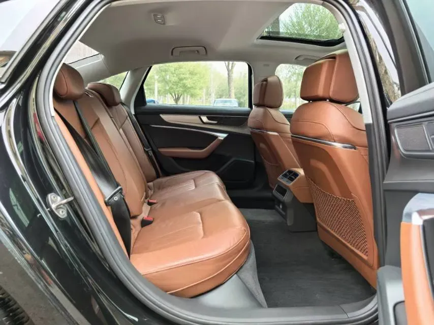 2022 Audi A6L 2.0T 190HP L4 7DCT,autocango,china used car exporter,china ev exporter,chinese used car exporter,chinese used ev exporter