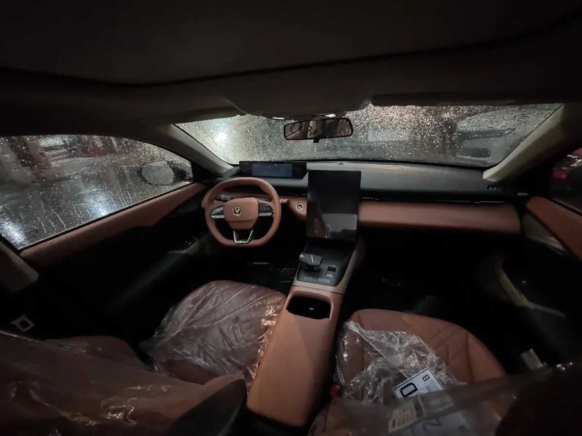 2025 ChangAn Eado 1.5T 192HP L4 7DCT,autocango,china used car exporter,china ev exporter,chinese used car exporter,chinese used ev exporter