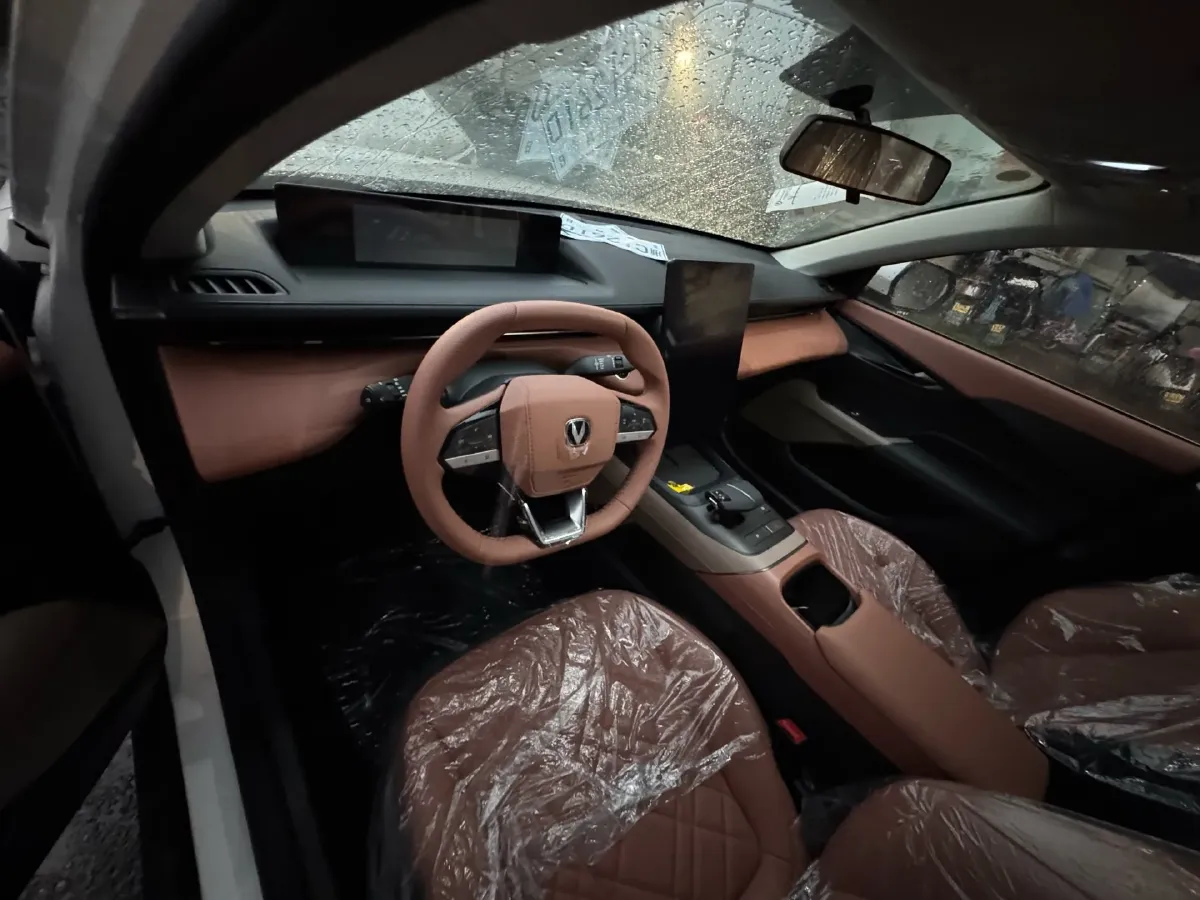 2025 ChangAn Eado 1.5T 192HP L4 7DCT,autocango,china used car exporter,china ev exporter,chinese used car exporter,chinese used ev exporter