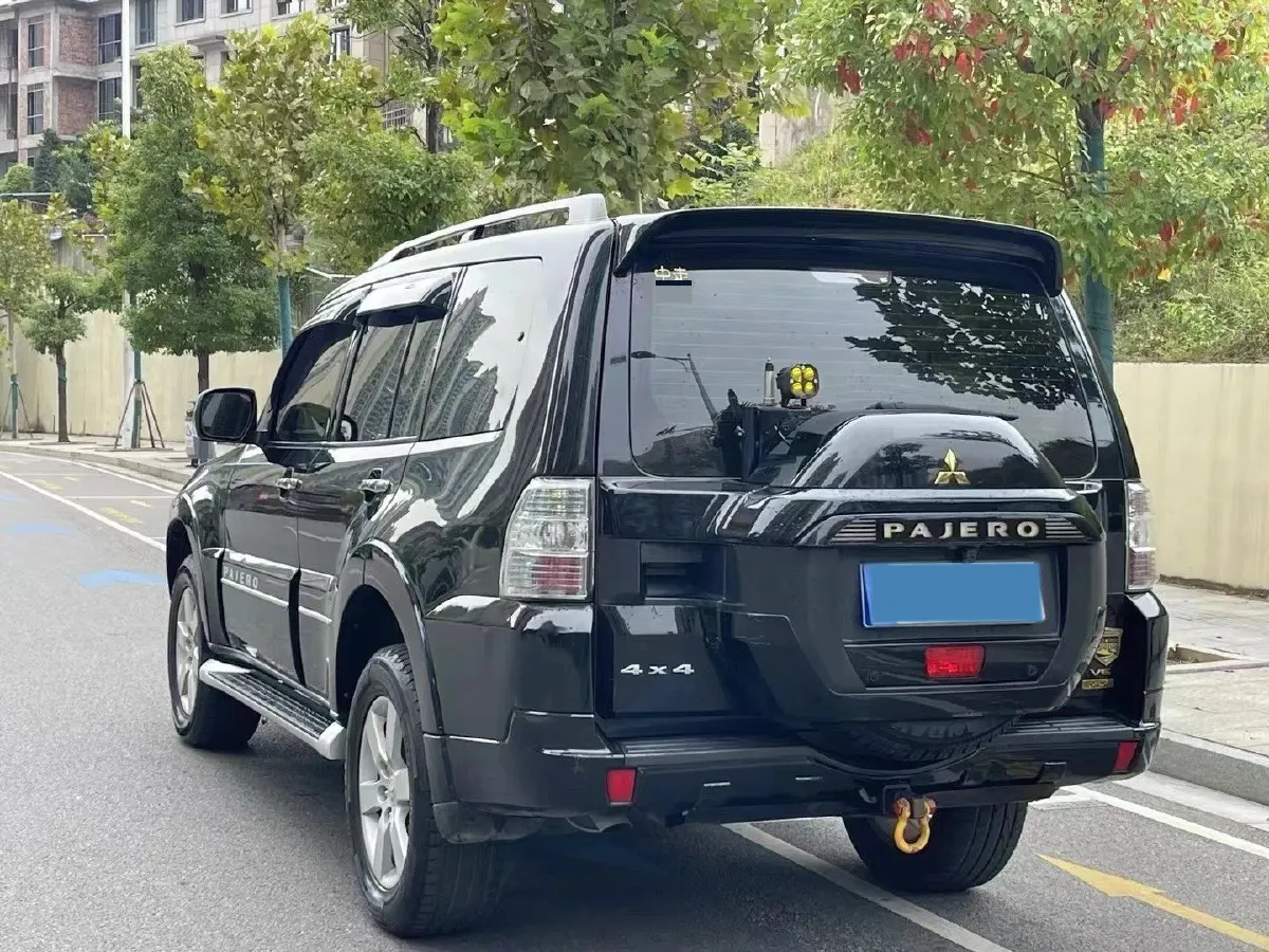 2018 Mitsubishi Pajero 3.0L 174HP V6 5AT,autocango,china used car exporter,china ev exporter,chinese used car exporter,chinese used ev exporter