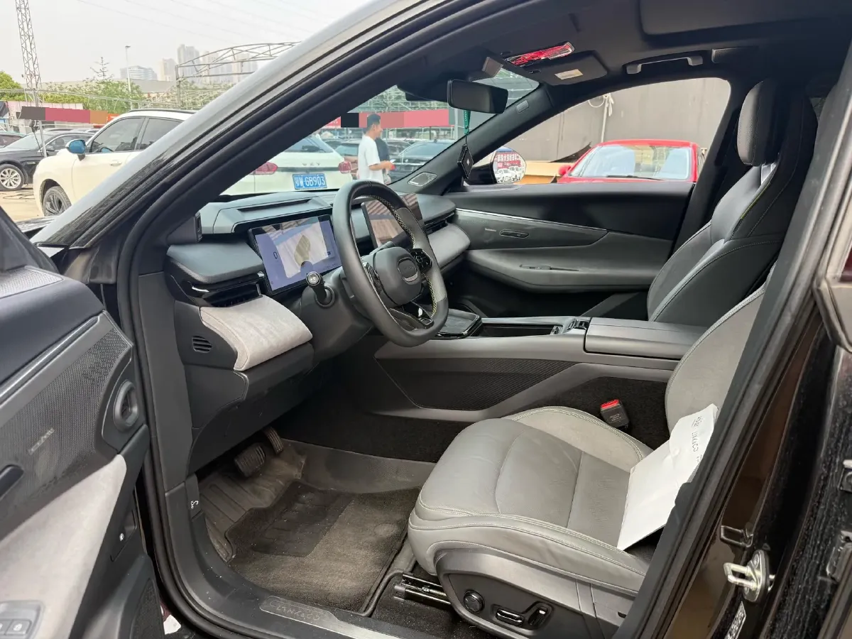 2023 LYNK&CO 08 EM-P 1.5T 163HP L4 3DHT PHEV 39.8KWH,autocango,china used car exporter,china ev exporter,chinese used car exporter,chinese used ev exporter