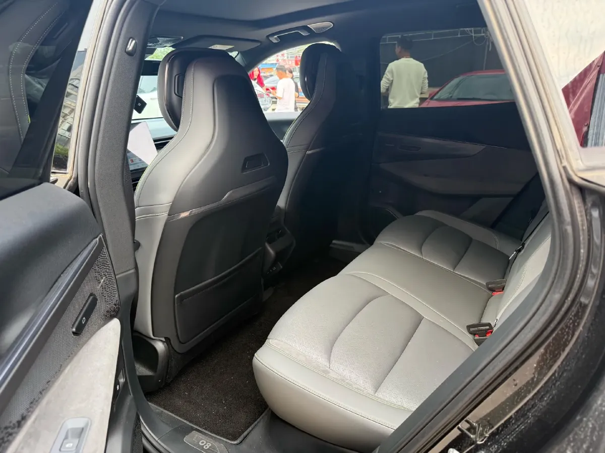 2023 LYNK&CO 08 EM-P 1.5T 163HP L4 3DHT PHEV 39.8KWH,autocango,china used car exporter,china ev exporter,chinese used car exporter,chinese used ev exporter