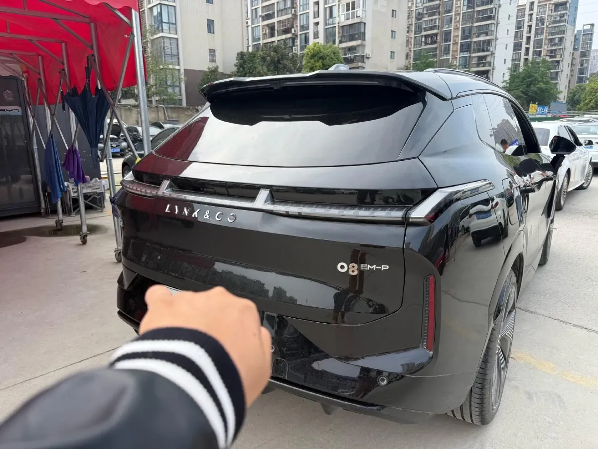 2023 LYNK&CO 08 EM-P 1.5T 163HP L4 3DHT PHEV 39.8KWH,autocango,china used car exporter,china ev exporter,chinese used car exporter,chinese used ev exporter