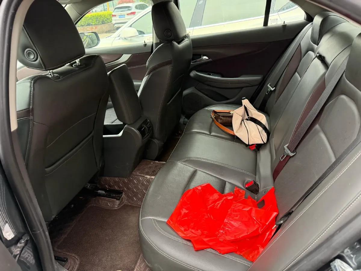 2018 Chevrolet Malibu 1.5T 170HP L4 6AT,autocango,china used car exporter,china ev exporter,chinese used car exporter,chinese used ev exporter