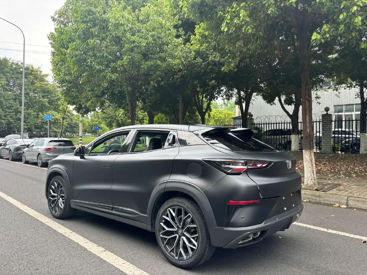 2022 ChangAn UNI-T 1.5T 188HP L4 7DCT,autocango,china used car exporter,china ev exporter,chinese used car exporter,chinese used ev exporter