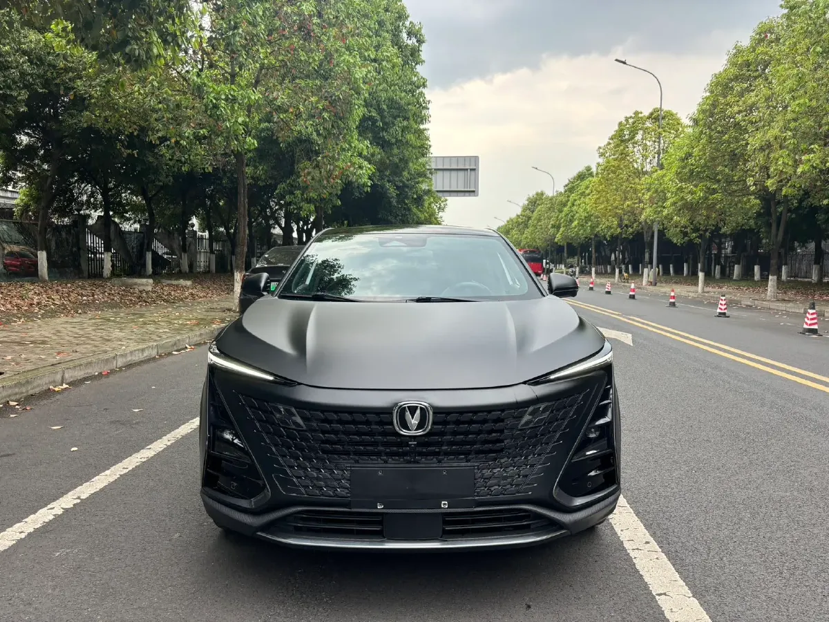 2022 ChangAn UNI-T 1.5T 188HP L4 7DCT,autocango,china used car exporter,china ev exporter,chinese used car exporter,chinese used ev exporter