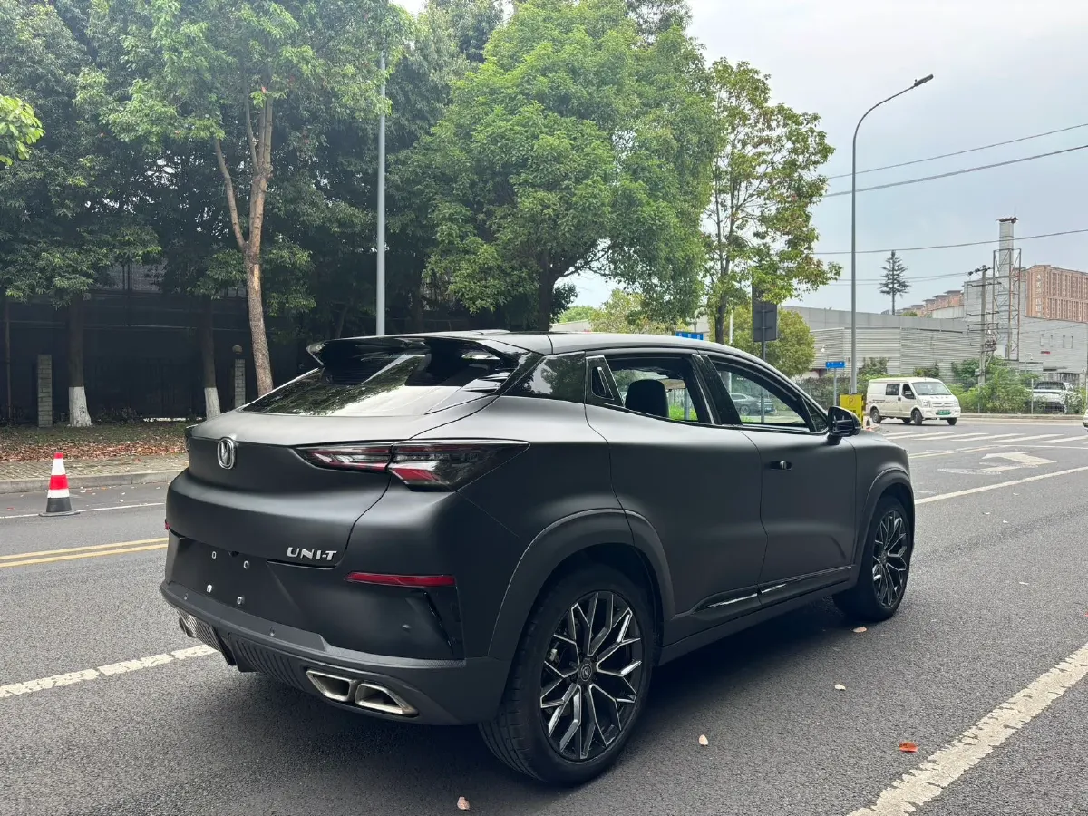 2022 ChangAn UNI-T 1.5T 188HP L4 7DCT,autocango,china used car exporter,china ev exporter,chinese used car exporter,chinese used ev exporter