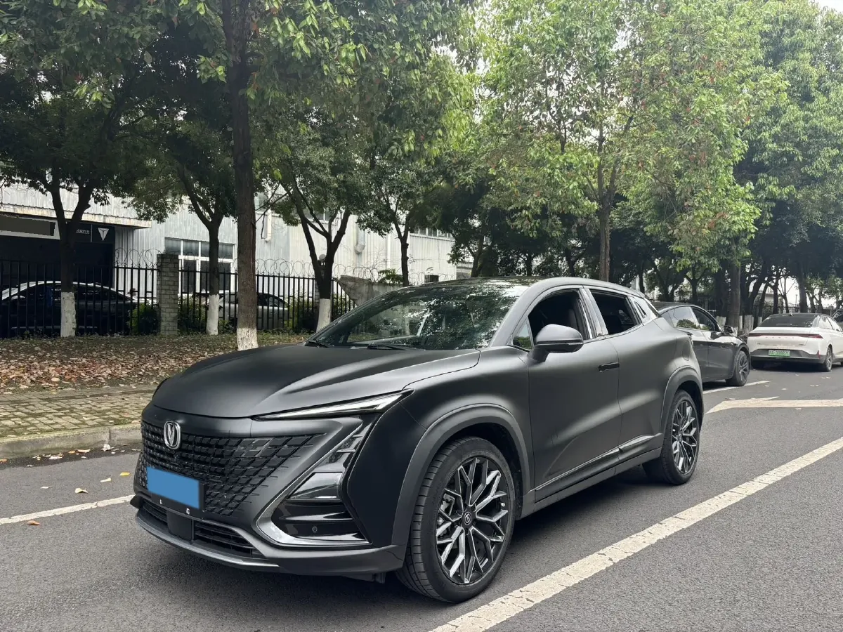 2022 ChangAn UNI-T 1.5T 188HP L4 7DCT,autocango,china used car exporter,china ev exporter,chinese used car exporter,chinese used ev exporter