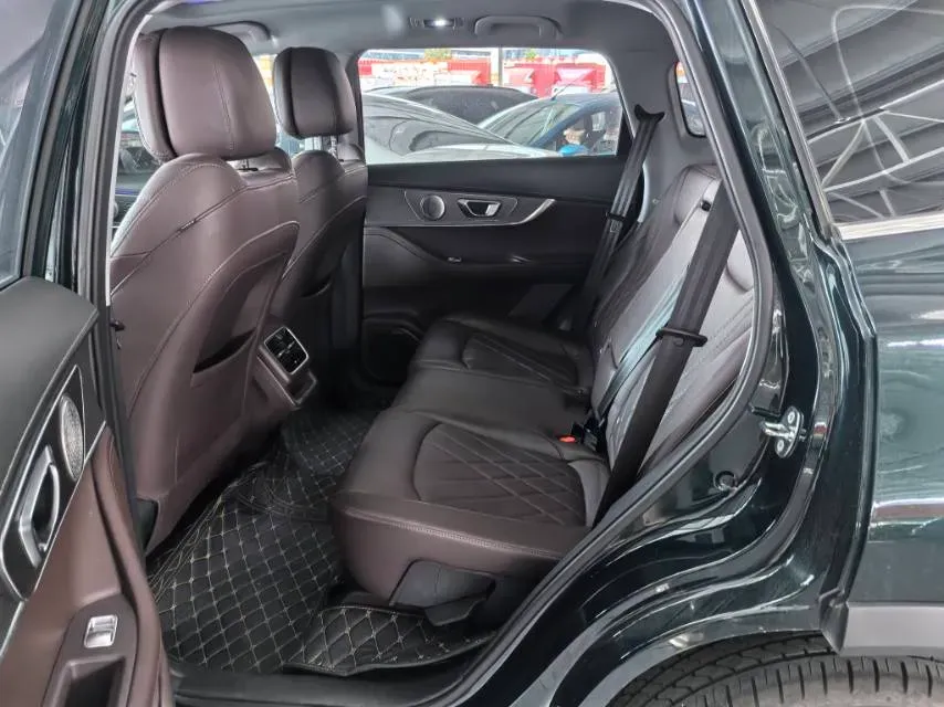 2022 Chery Tiggo 8 PRO 1.6T 197HP L4 7DCT,autocango,china used car exporter,china ev exporter,chinese used car exporter,chinese used ev exporter