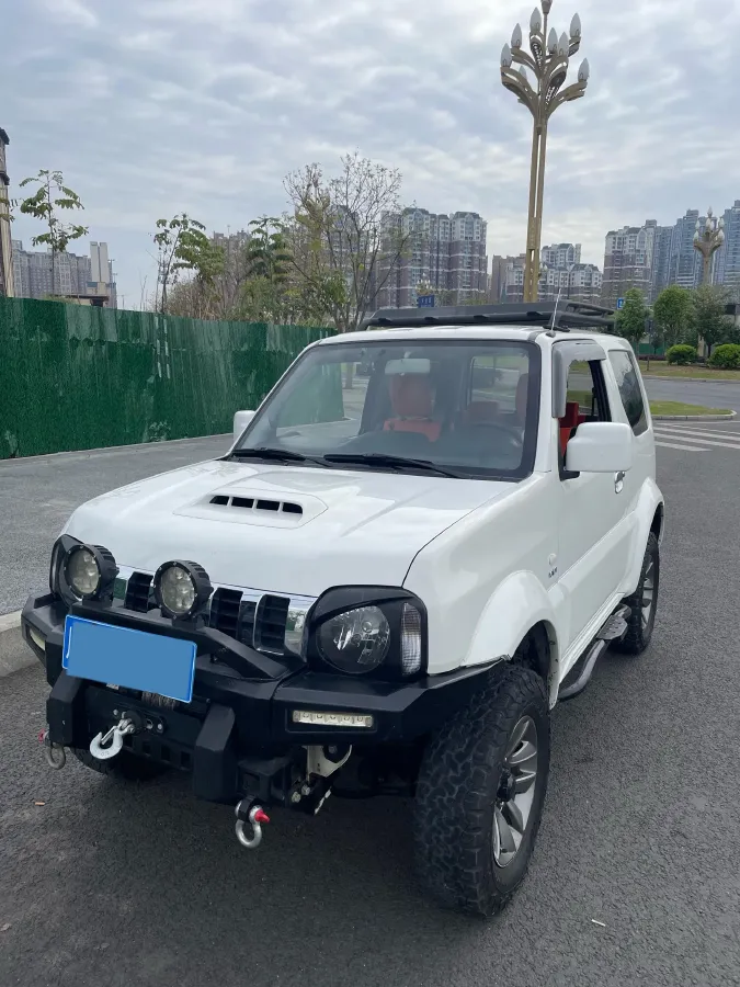 2015 Suzuki Jimny 1.3L 85HP L4 4AT,autocango,china used car exporter,china ev exporter,chinese used car exporter,chinese used ev exporter
