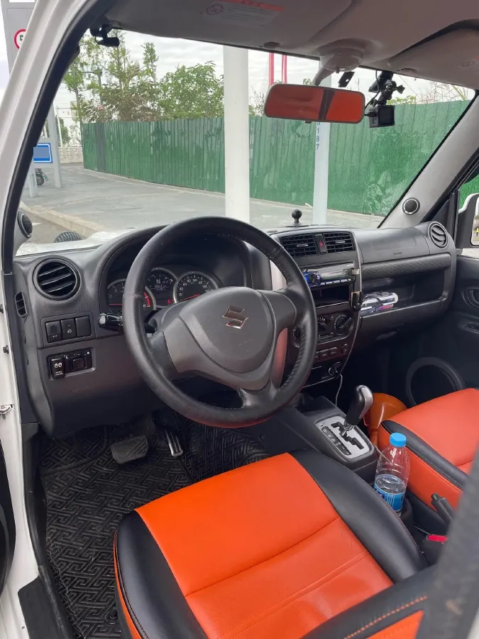 2015 Suzuki Jimny 1.3L 85HP L4 4AT,autocango,china used car exporter,china ev exporter,chinese used car exporter,chinese used ev exporter