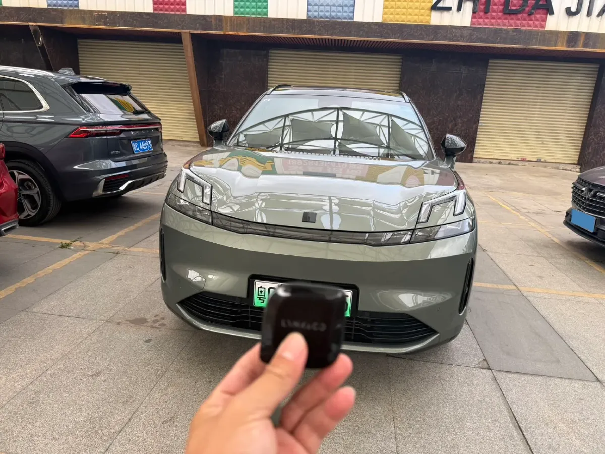 2023 LYNK&CO 08 EM-P 1.5T 163HP L4 3DHT PHEV 39.6KWH,autocango,china used car exporter,china ev exporter,chinese used car exporter,chinese used ev exporter