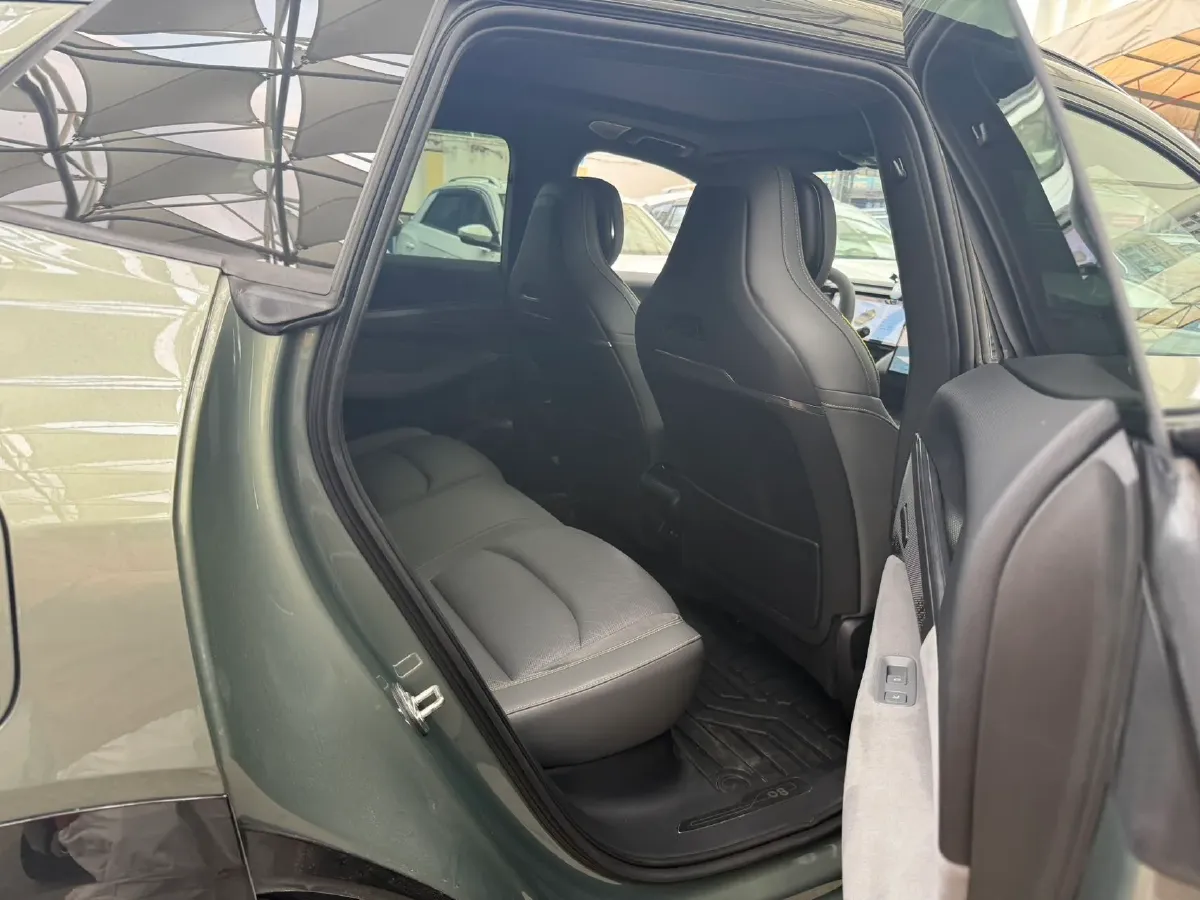 2023 LYNK&CO 08 EM-P 1.5T 163HP L4 3DHT PHEV 39.6KWH,autocango,china used car exporter,china ev exporter,chinese used car exporter,chinese used ev exporter