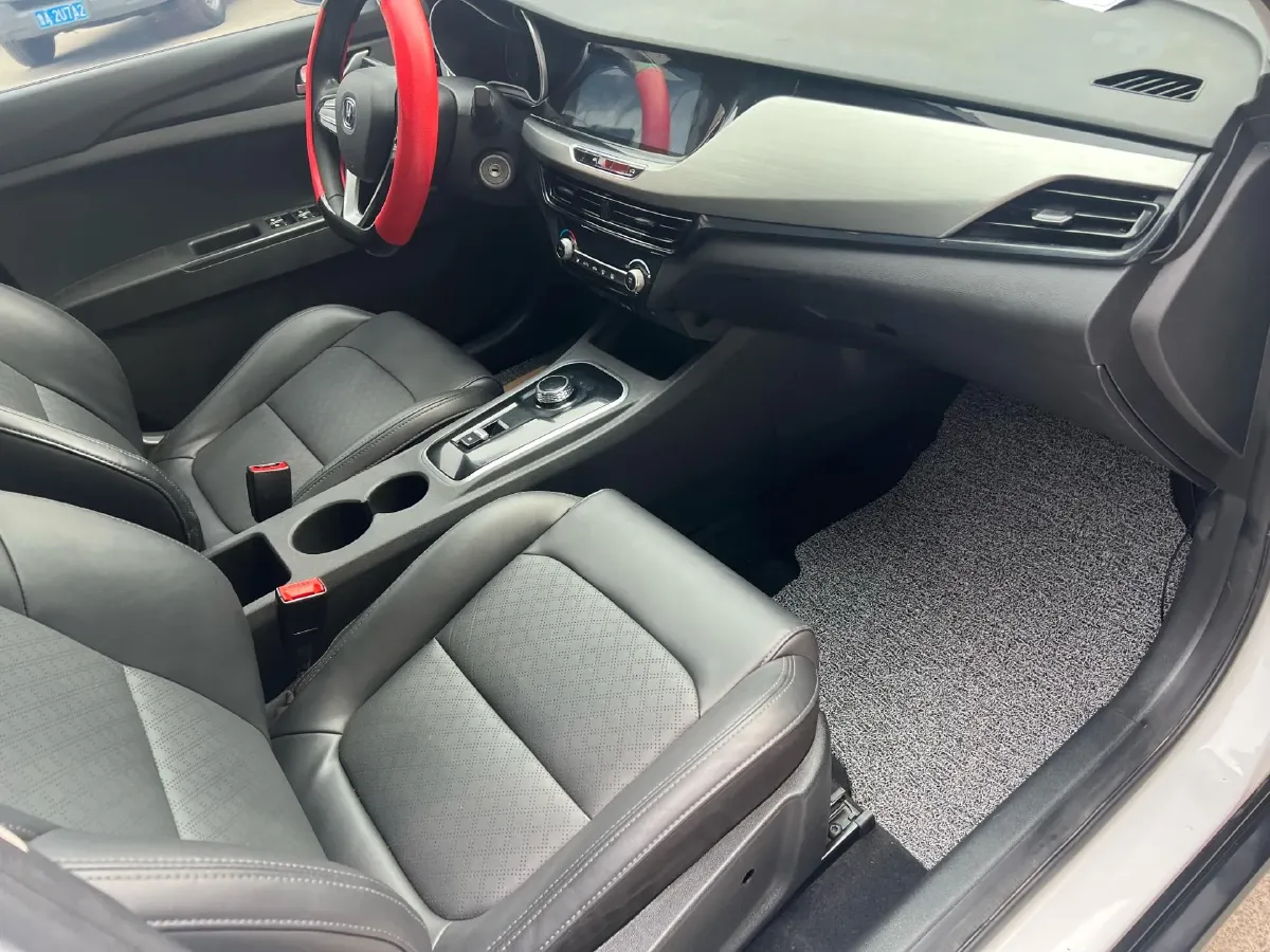 2020 Dongfeng RuiQi 6 BEV 67.09KWH,autocango,china used car exporter,china ev exporter,chinese used car exporter,chinese used ev exporter