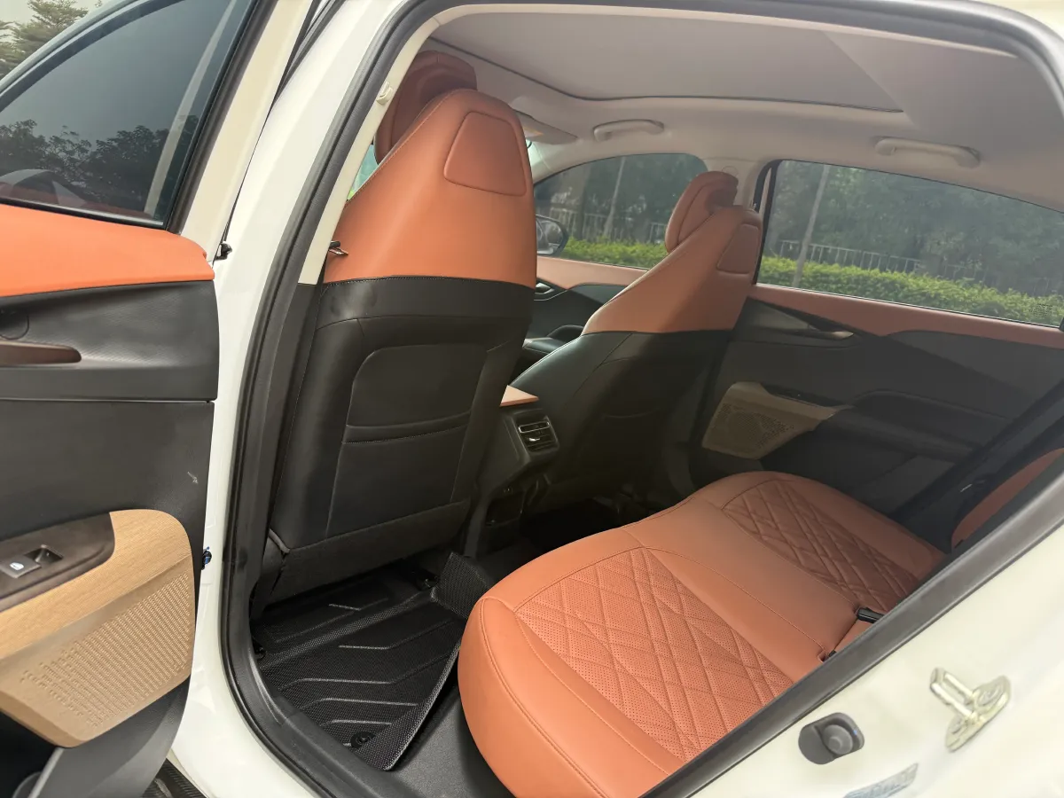 2025 ChangAn Eado 1.5T 192HP L4 7DCT,autocango,china used car exporter,china ev exporter,chinese used car exporter,chinese used ev exporter