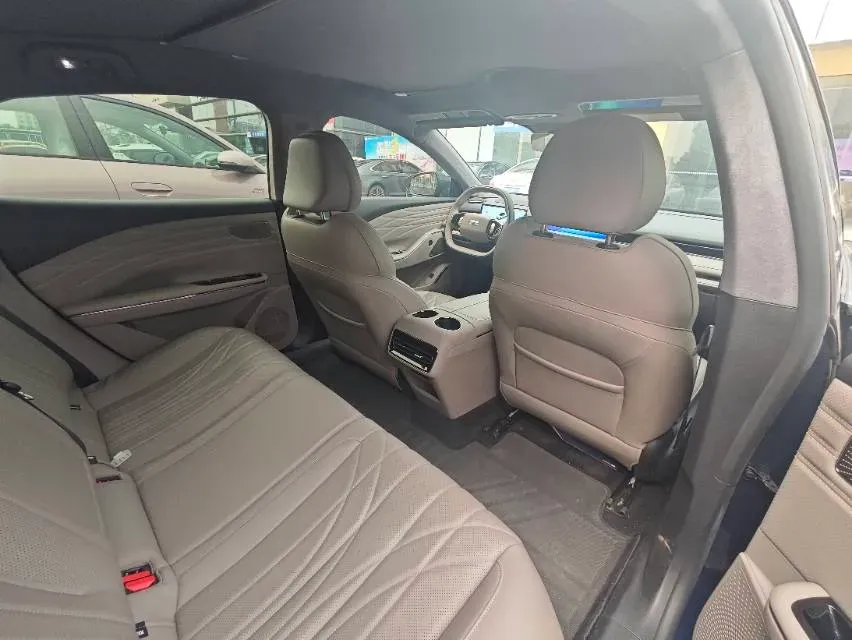 2025 Geely Galaxy Starshine 8 1.5T 163HP L4 3DHT PHEV 27.69KWH,autocango,china used car exporter,china ev exporter,chinese used car exporter,chinese used ev exporter