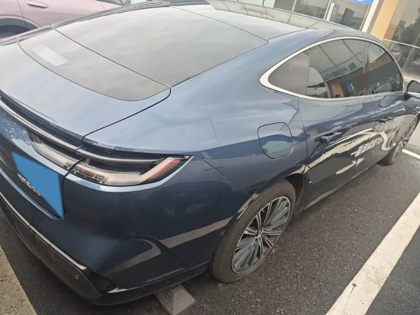 2025 Geely Galaxy Starshine 8 1.5T 163HP L4 3DHT PHEV 27.69KWH,autocango,china used car exporter,china ev exporter,chinese used car exporter,chinese used ev exporter