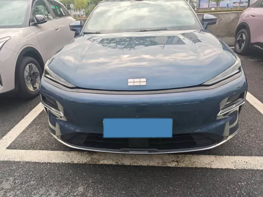 2025 Geely Galaxy Starshine 8 1.5T 163HP L4 3DHT PHEV 27.69KWH,autocango,china used car exporter,china ev exporter,chinese used car exporter,chinese used ev exporter