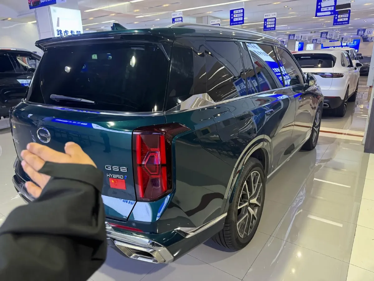 2022 GAC Trumpchi GS8 2.0T 190HP L4 E-CVT Hybrid,autocango,china used car exporter,china ev exporter,chinese used car exporter,chinese used ev exporter