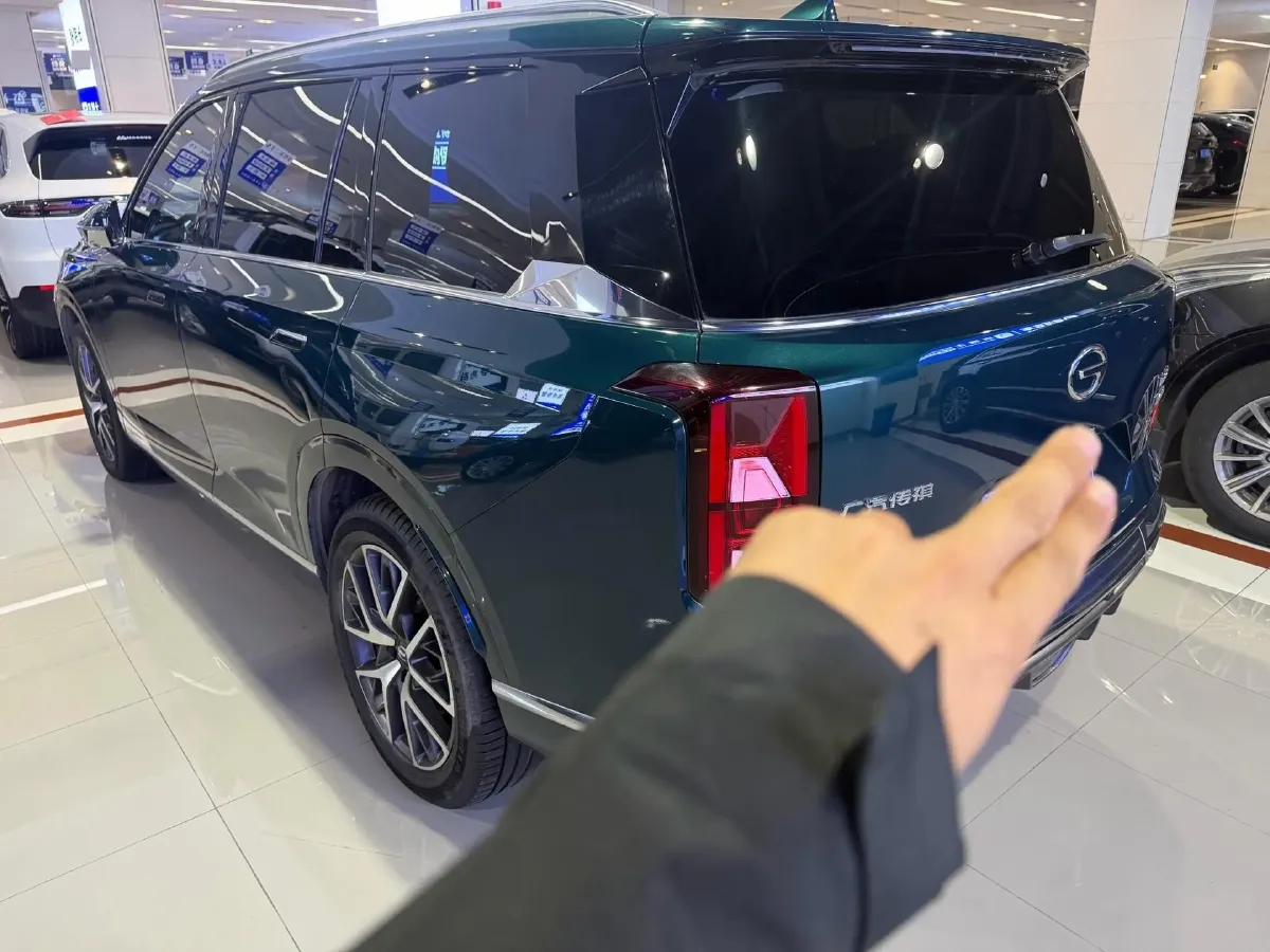 2022 GAC Trumpchi GS8 2.0T 190HP L4 E-CVT Hybrid,autocango,china used car exporter,china ev exporter,chinese used car exporter,chinese used ev exporter