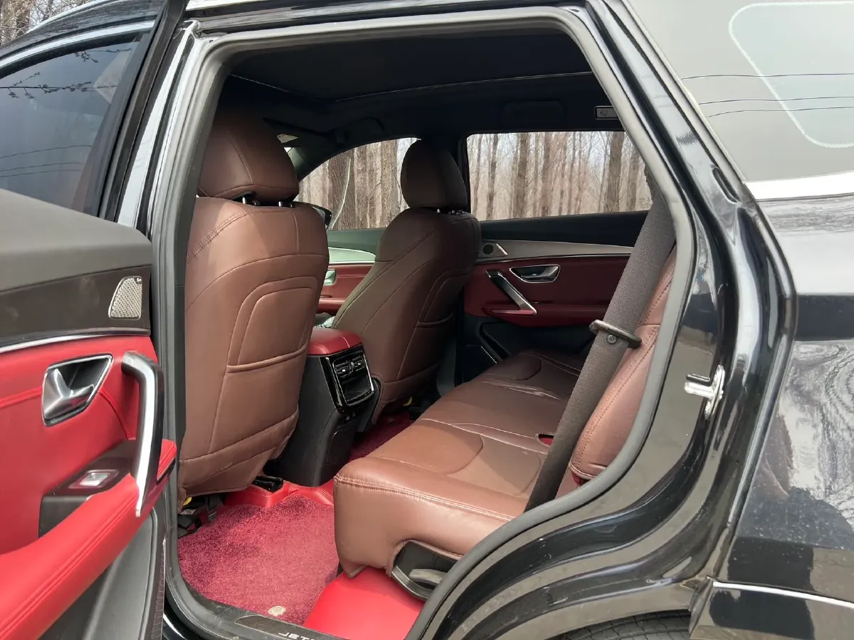 2021 Jetour X70 Plus 1.6T 197HP L4 7DCT,autocango,china used car exporter,china ev exporter,chinese used car exporter,chinese used ev exporter